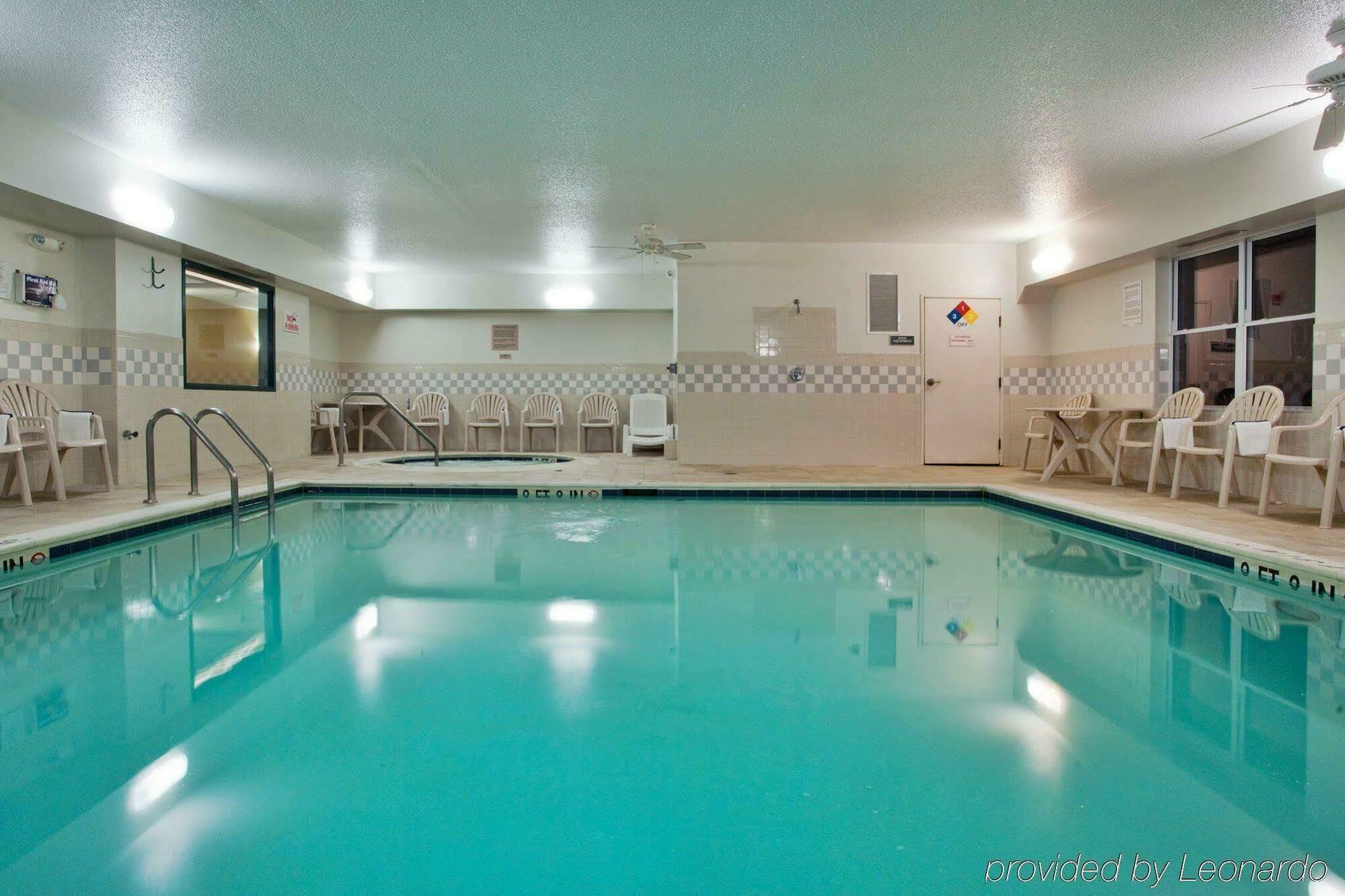 Country Inn & Suites By Radisson, Washington, Dc East - Capitol Heights, Md Kültér fotó